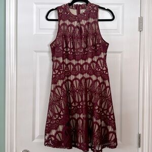 Love Fire Burgundy Lace Sleeveless Dress - L